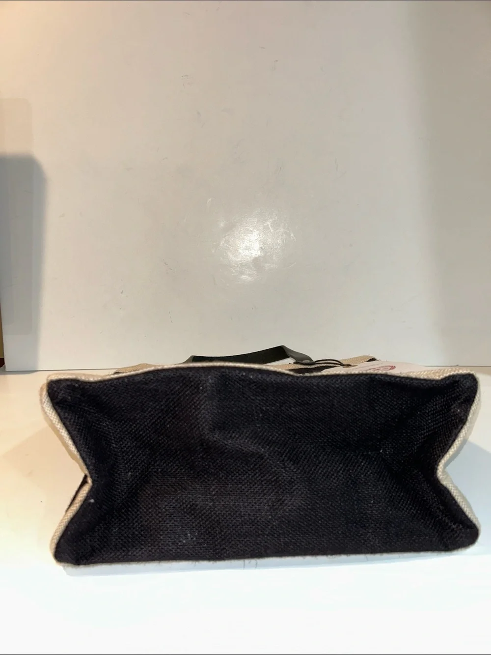 Apolis petite market